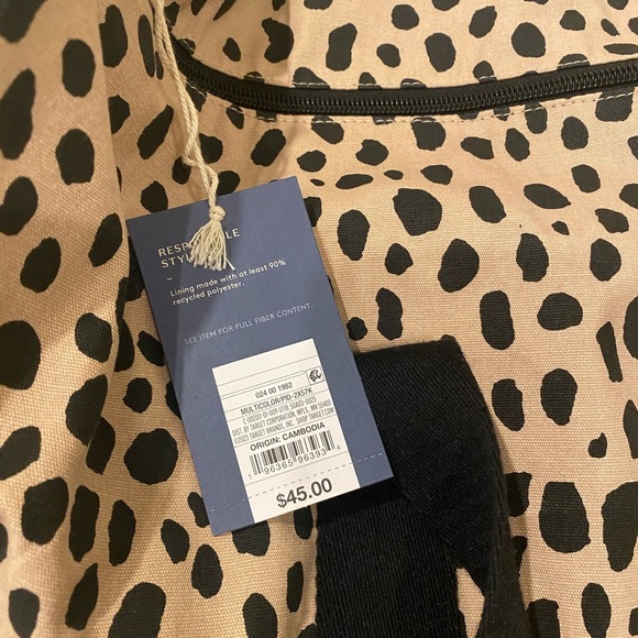 NWT Universal Thread Animal Print Duffel Bag - Picture 5 of 12